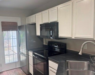 2536 Bardwell Avenue Nw - Photo Thumbnail 5