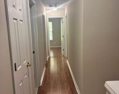 2536 Bardwell Avenue Nw - Photo Thumbnail 8