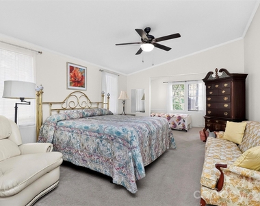 120 Stepaside Lane - Photo Thumbnail 13
