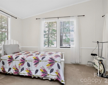 120 Stepaside Lane - Photo Thumbnail 17