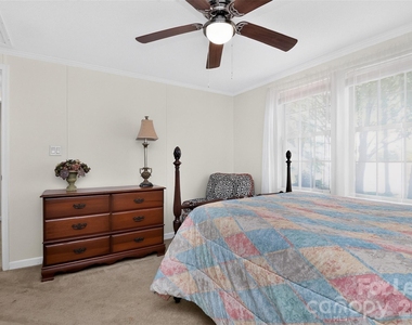120 Stepaside Lane - Photo Thumbnail 11