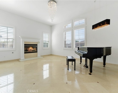 4116 Dakota - Photo Thumbnail 4