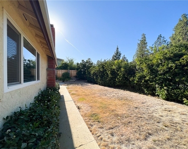 1359 Calle De Oro - Photo Thumbnail 3