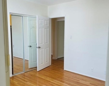 1422 Spazier Avenue - Photo Thumbnail 10