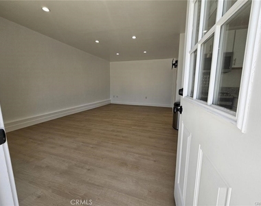 21931 Ybarra Road - Photo Thumbnail 4