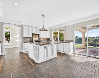 21004 Mendenhall Ct - Photo Thumbnail 16