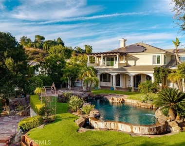 21004 Mendenhall Ct - Photo Thumbnail 2