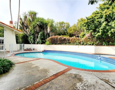 6327 Sattes Drive - Photo Thumbnail 37