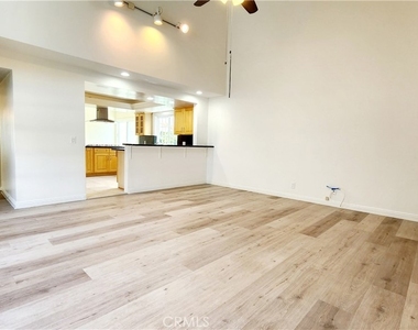 6327 Sattes Drive - Photo Thumbnail 15