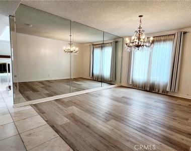 6327 Sattes Drive - Photo Thumbnail 8