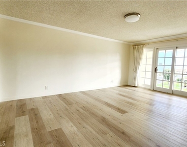 6327 Sattes Drive - Photo Thumbnail 24
