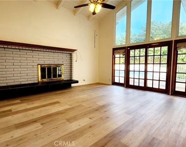 6327 Sattes Drive - Photo Thumbnail 13