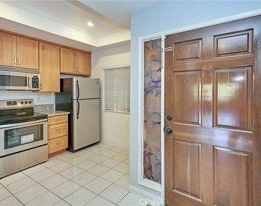 941 W Carson Street - Photo Thumbnail 4