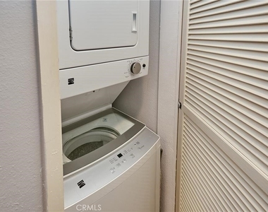 941 W Carson Street - Photo Thumbnail 13