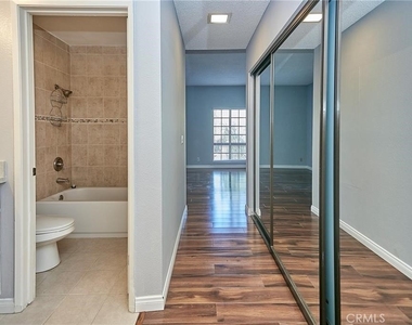 941 W Carson Street - Photo Thumbnail 6