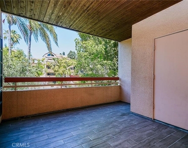941 W Carson Street - Photo Thumbnail 14