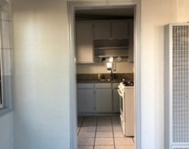 4614 W 164th - Photo Thumbnail 11