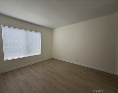 8520 Century Blvd Unit A - Photo Thumbnail 7