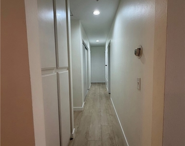 8520 Century Blvd Unit A - Photo Thumbnail 5