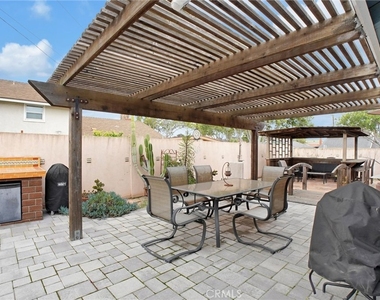 17230 Bonham Ave - Photo Thumbnail 16