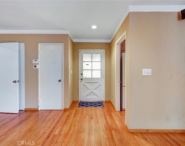 17230 Bonham Ave - Photo Thumbnail 4