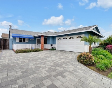 17230 Bonham Ave - Photo Thumbnail 2