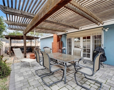 17230 Bonham Ave - Photo Thumbnail 18