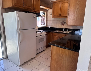 3615 Caspian - Photo Thumbnail 8