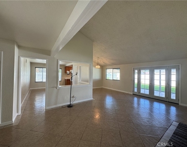 1792 N Ann - Photo Thumbnail 26
