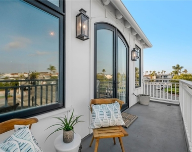 61 The Colonnade - Photo Thumbnail 18