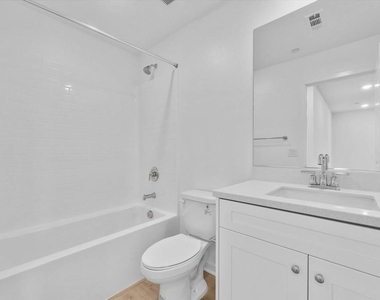 34427 Sakura Ln - Photo Thumbnail 15