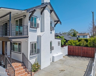 1206 Tamarind Avenue - Photo Thumbnail 41