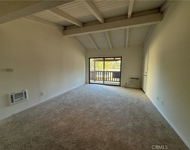 1345 Cabrillo Park - Photo Thumbnail 6
