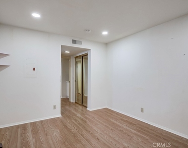 27196 Ryan Drive - Photo Thumbnail 10