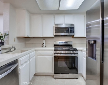 27196 Ryan Drive - Photo Thumbnail 8