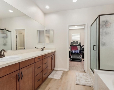 22021 Windham Way - Photo Thumbnail 12