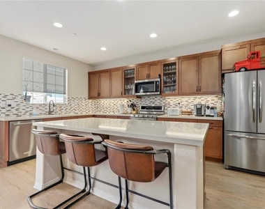 22021 Windham Way - Photo Thumbnail 4