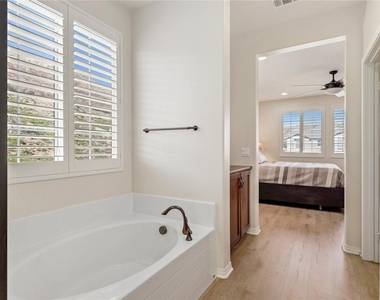 22021 Windham Way - Photo Thumbnail 11