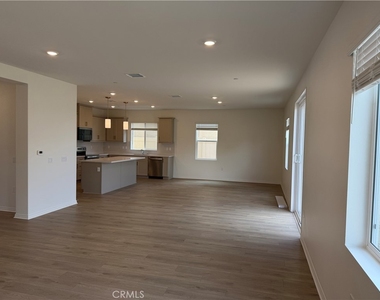 9707 Babaco Street - Photo Thumbnail 14