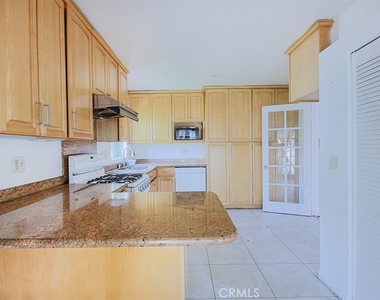 9381 Nichols Drive - Photo Thumbnail 14