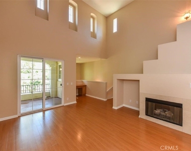 306 Dewdrop - Photo Thumbnail 3