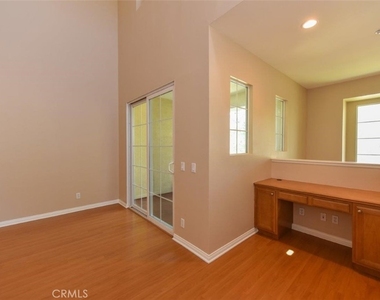 306 Dewdrop - Photo Thumbnail 9