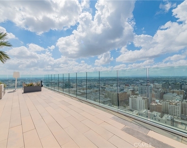 400 S Broadway S - Photo Thumbnail 50