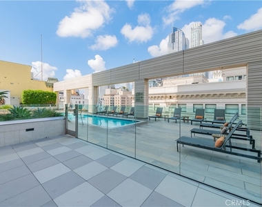 400 S Broadway S - Photo Thumbnail 28