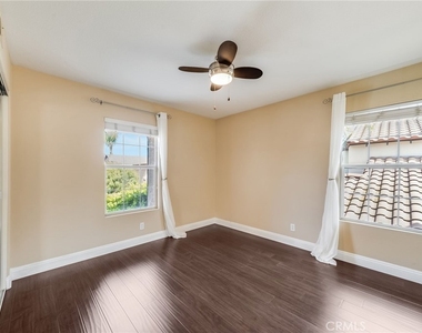 11761 Fricker Ave - Photo Thumbnail 23