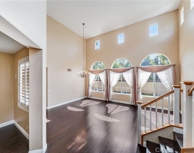11761 Fricker Ave - Photo Thumbnail 5