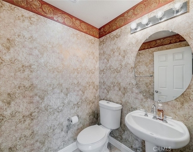 11761 Fricker Ave - Photo Thumbnail 13