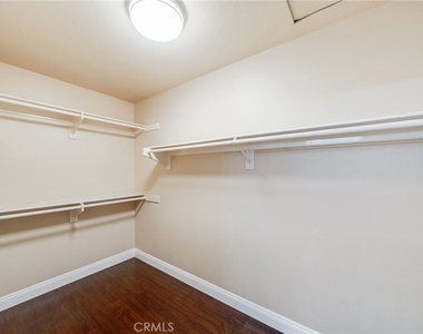 11761 Fricker Ave - Photo Thumbnail 29