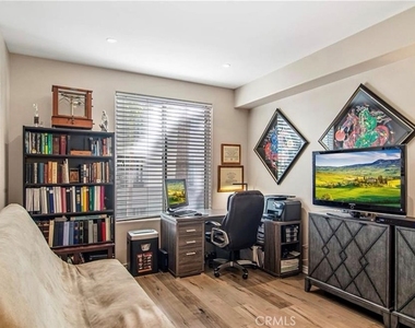 2233 Martin - Photo Thumbnail 10