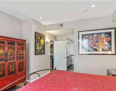 2233 Martin - Photo Thumbnail 14